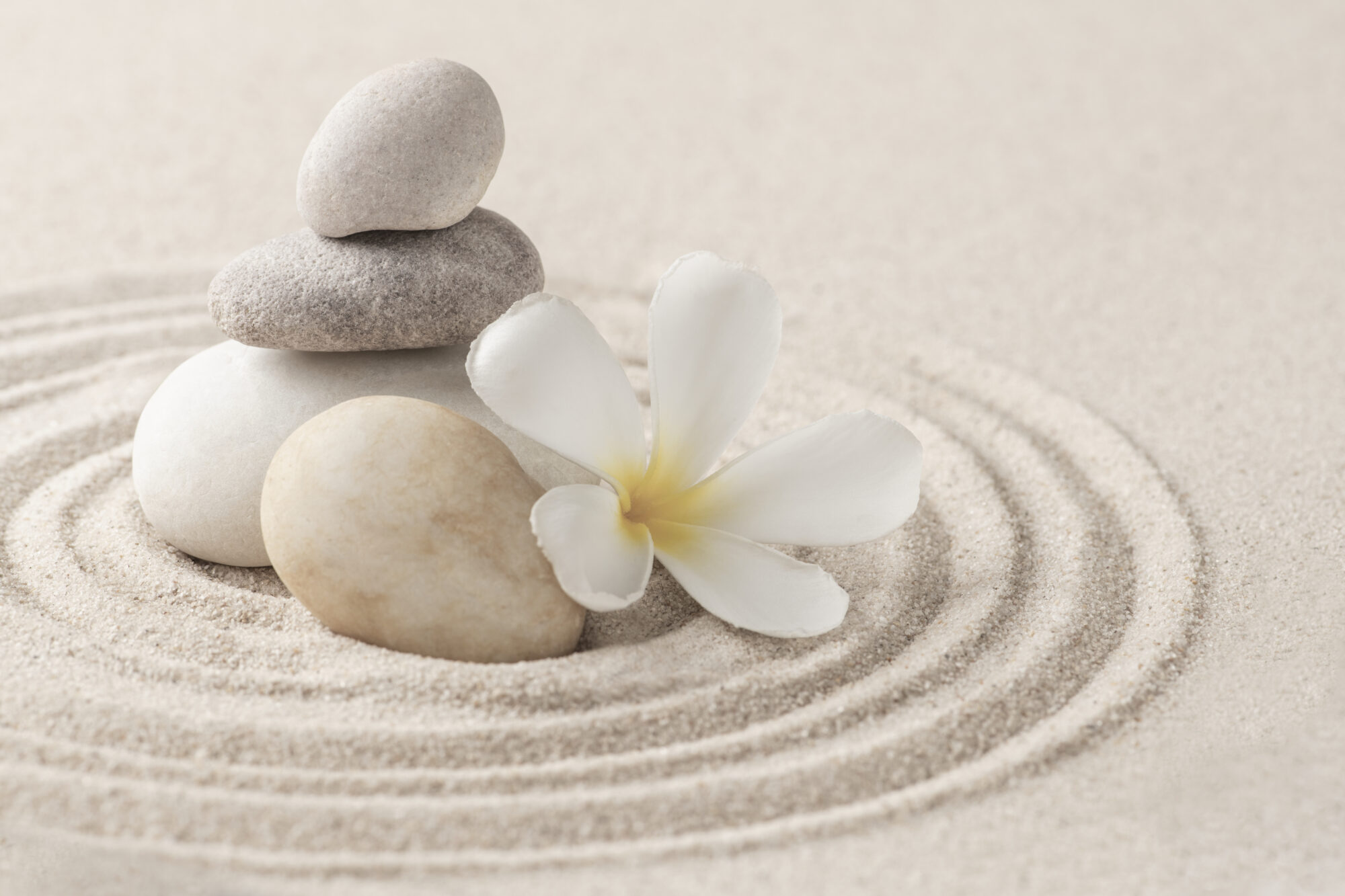 - Soirée Bien-Être des Soignants – CPTS Pictave, 4 juin - Stacked zen stones sand background art of balance concept